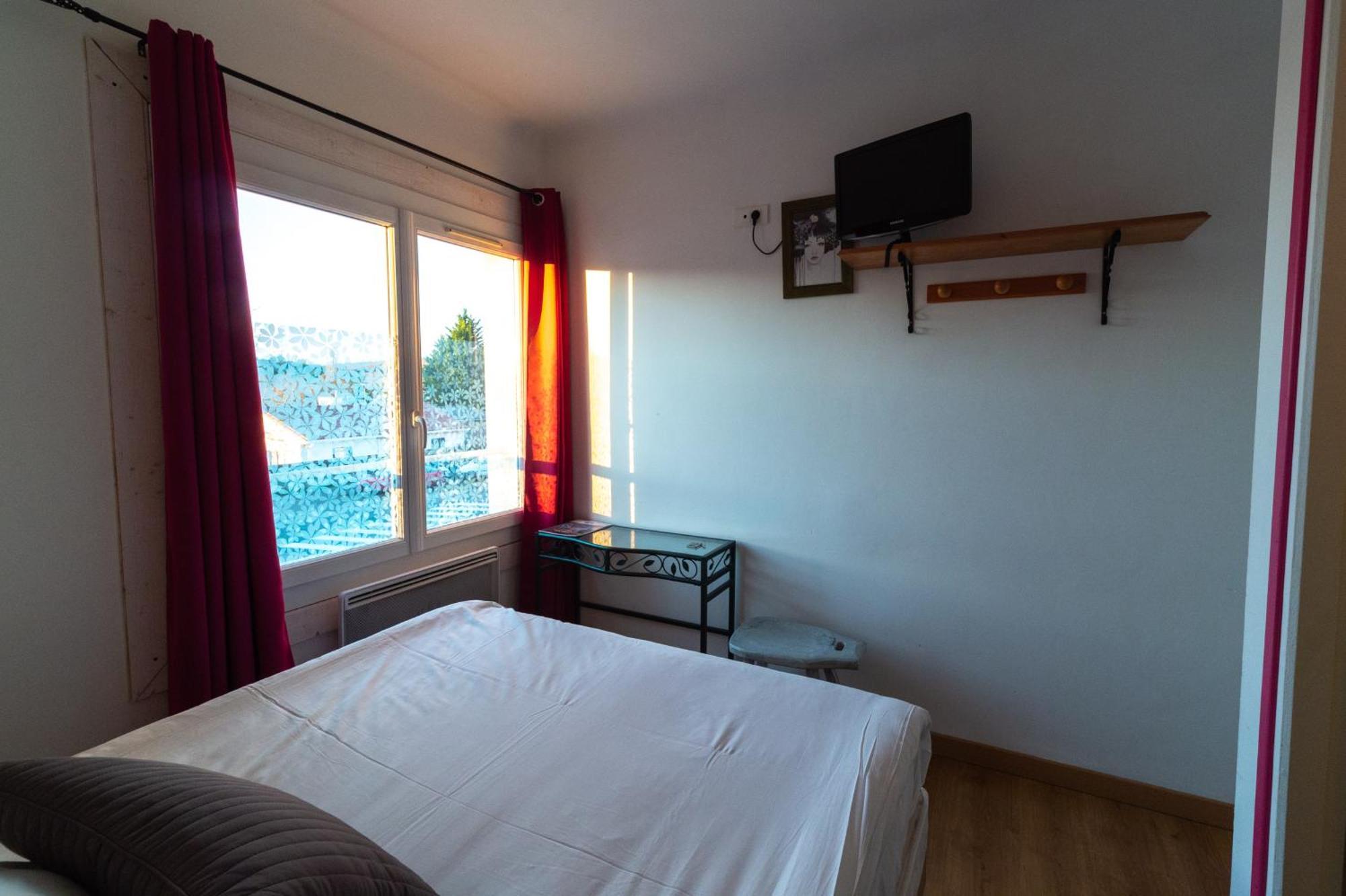 Hotel La Barguelonne Montcuq Ngoại thất bức ảnh